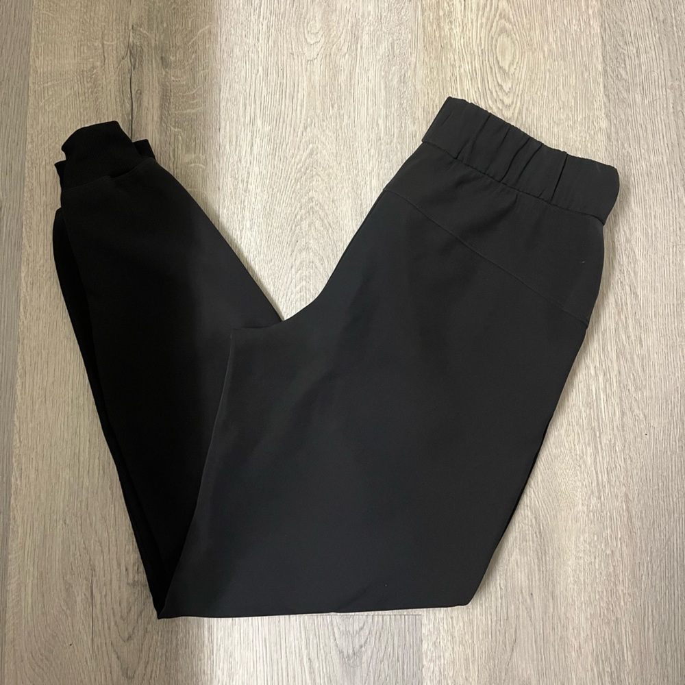 lululemon joggers